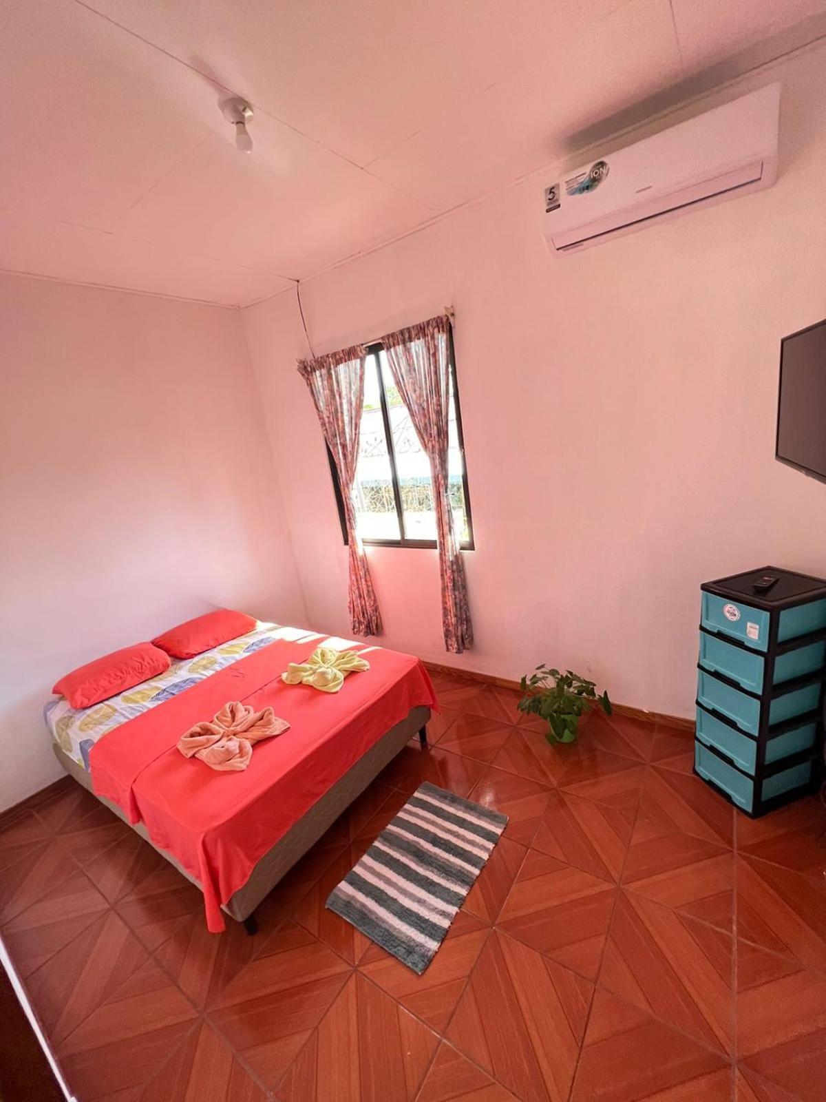 Mochis Apartment Quepos Exterior photo