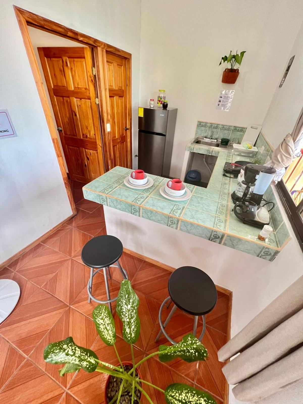Mochis Apartment Quepos Exterior photo