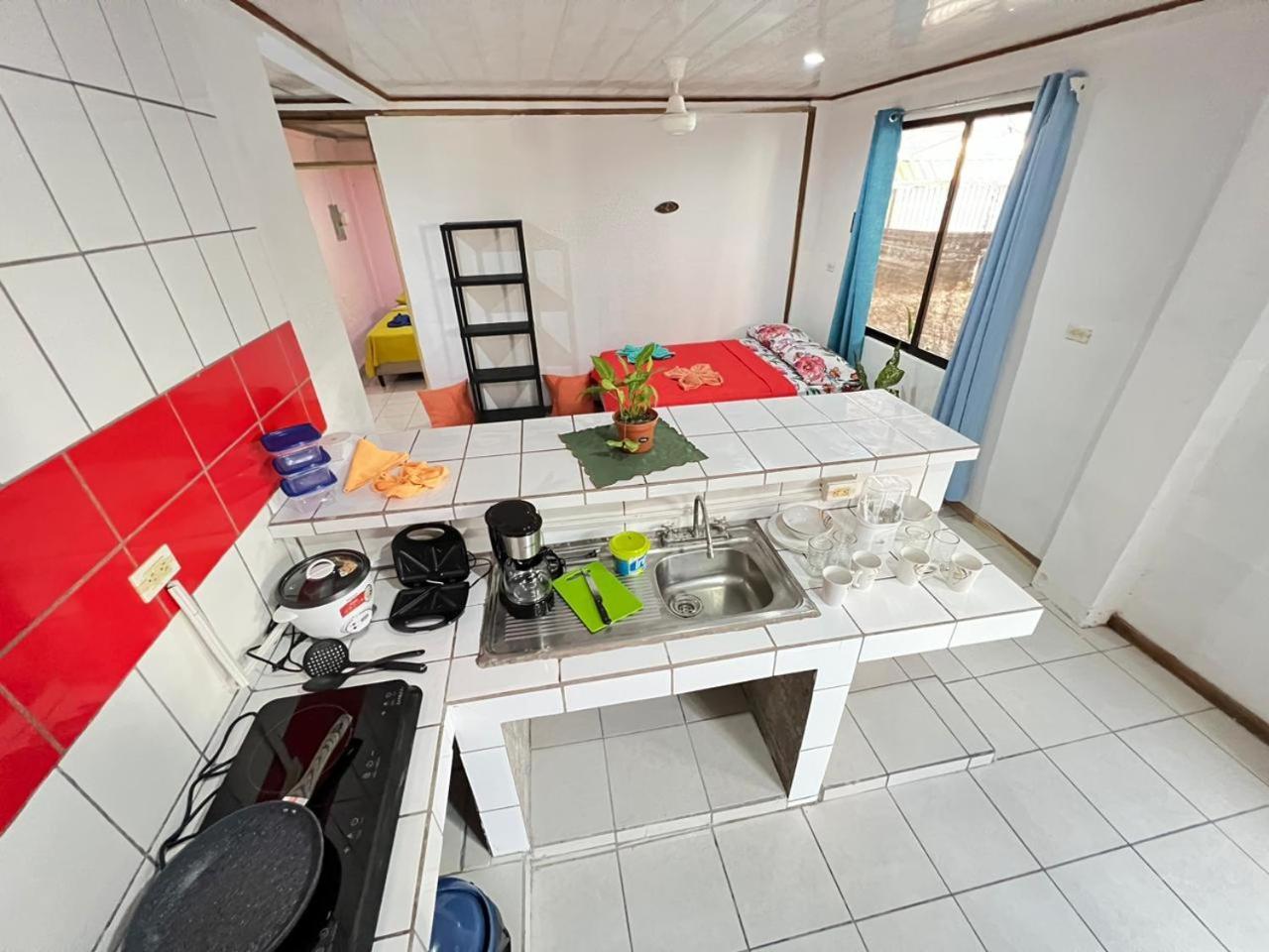 Mochis Apartment Quepos Room photo