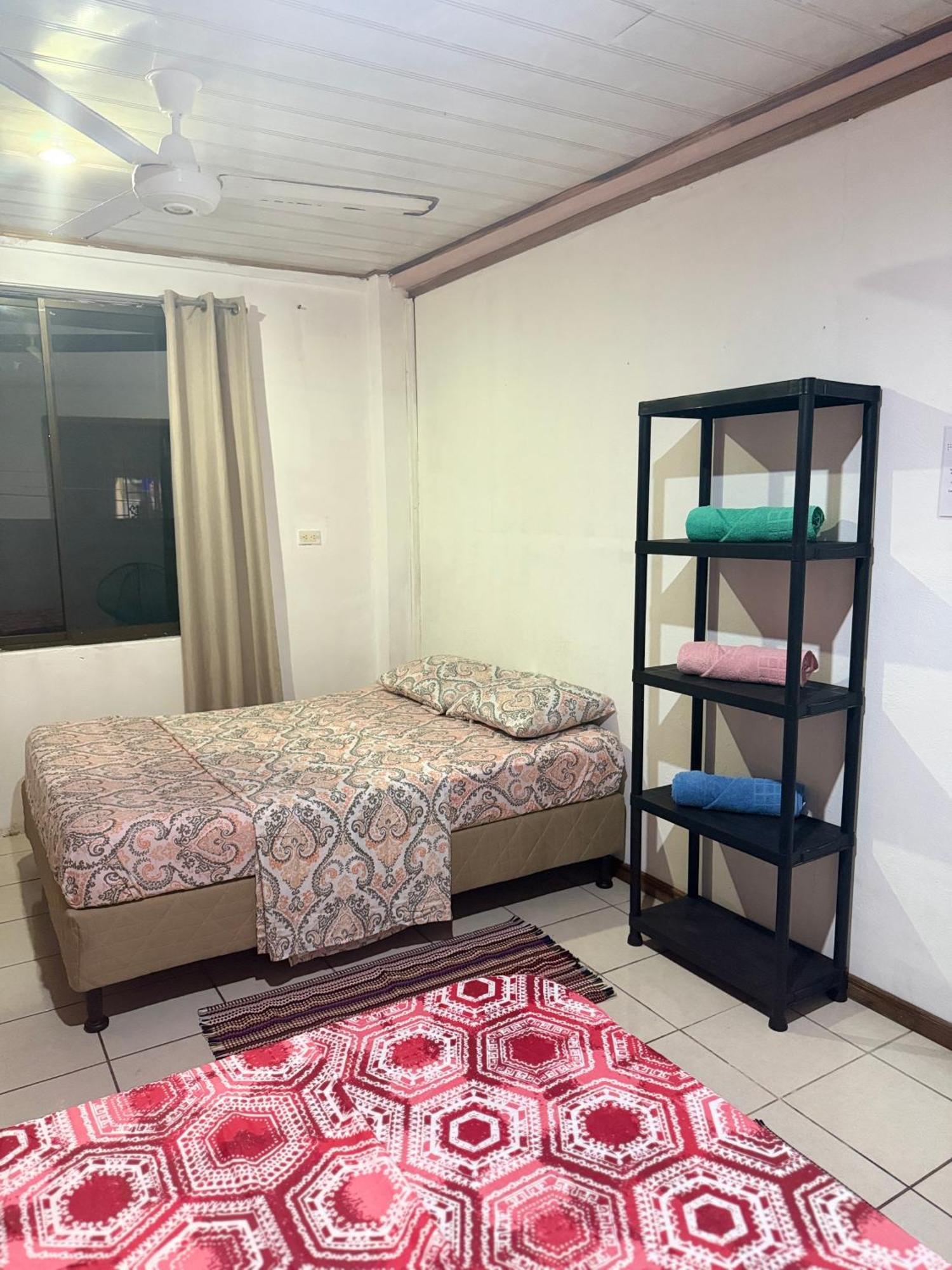 Mochis Apartment Quepos Exterior photo
